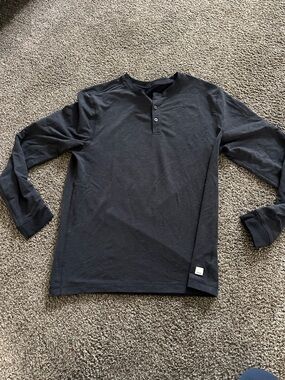 Vuori Black Long Sleeve Henley
